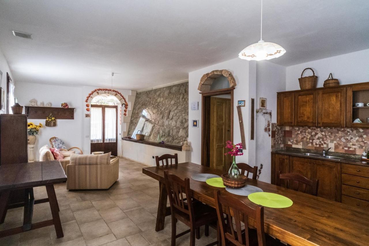 Palacca, Trullo Salentino Andrano Luaran gambar